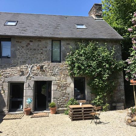 Chez Natacha Et Adrien Apartment Regneville-sur-Mer ภายนอก รูปภาพ